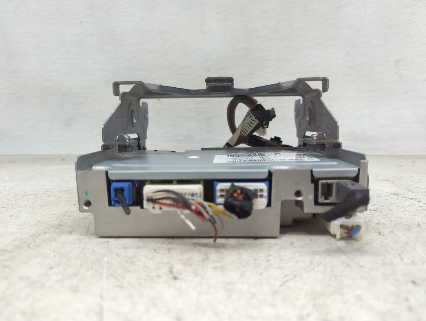2017-2018 Mazda Cx-5 Radio AM FM Cd Player Receiver Replacement P/N:KB7W 66 9C0 Fits Fits 2017 2018 OEM Used Auto Parts - Oe