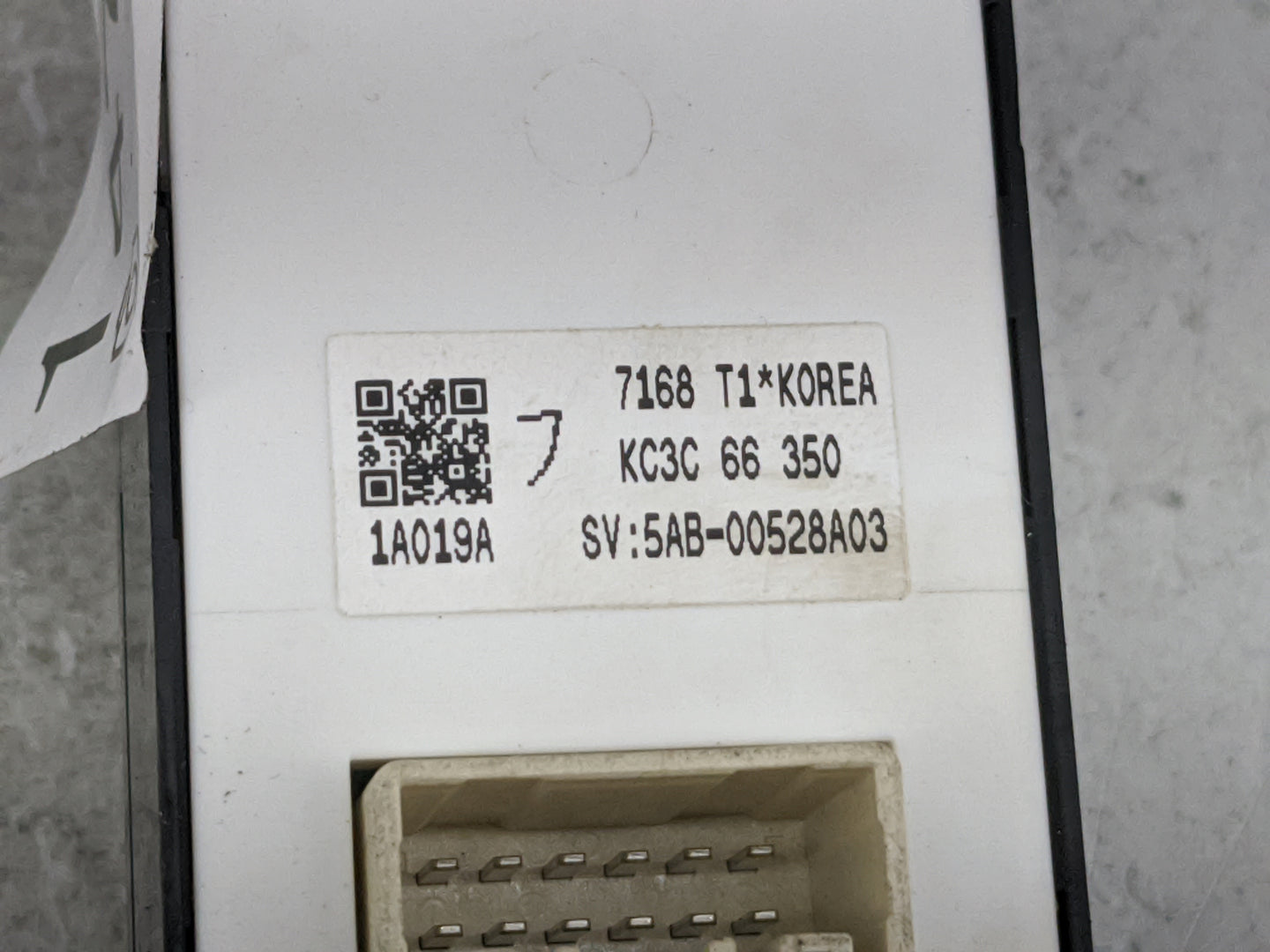 2016-2017 Mazda Cx-5 Master Power Window Switch Replacement Driver Side Left P/N:KC3C66350 SV:5AB-00528A03 Fits Fits 2016 20