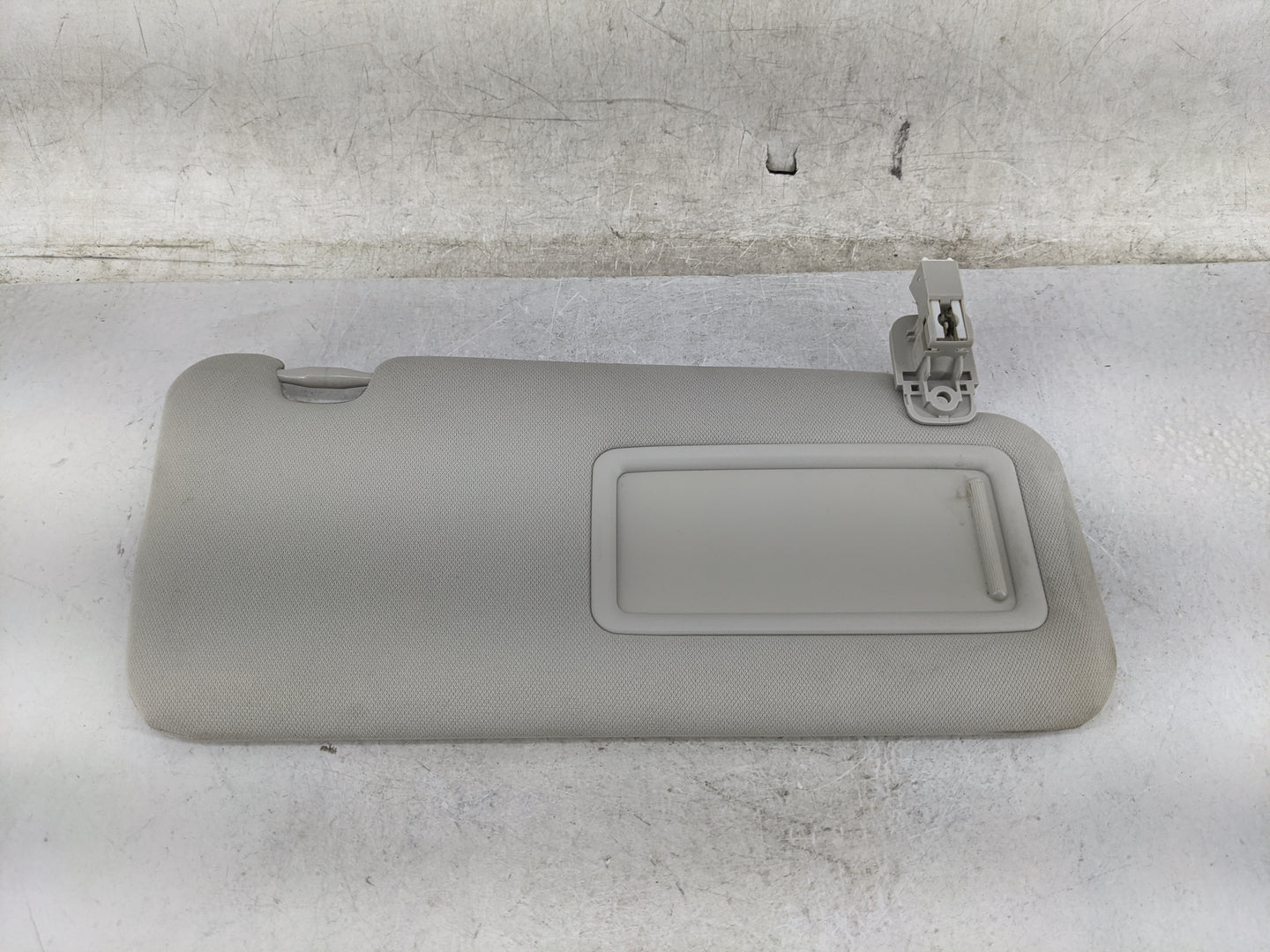 2017-2020 Mazda Cx-5 Sun Visor Shade Replacement Passenger Right Mirror Fits Fits 2017 2018 2019 2020 OEM Used Auto Parts - 