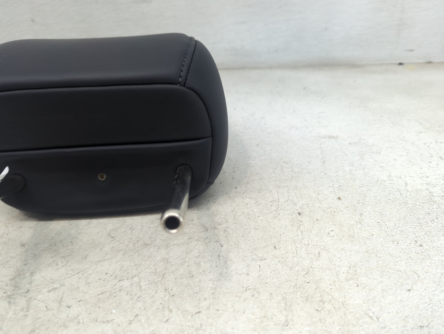 2017 Mazda Cx-5 Headrest Head Rest Front Driver Seat Black - Oemusedautoparts1.com