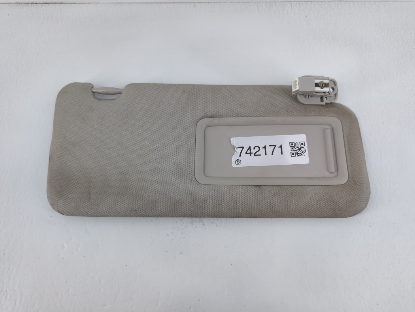 2017-2020 Mazda Cx-5 Sun Visor Shade Replacement Passenger Right Mirror Fits Fits 2017 2018 2019 2020 OEM Used Auto Parts - 