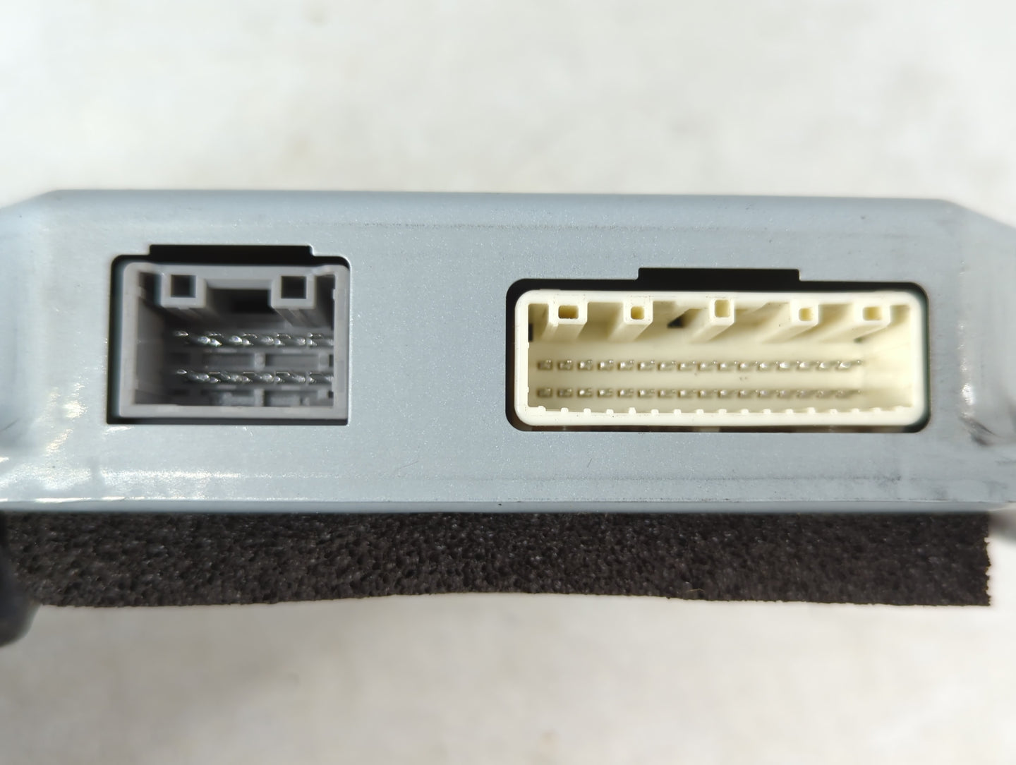 2017-2018 Mazda Cx-5 Body Control Module Bcm Inner Cabin Fuse Box - Oemusedautoparts1.com