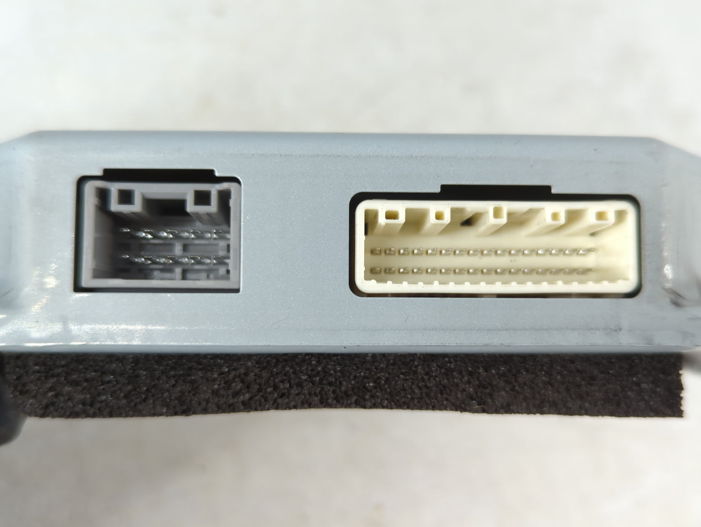 2017-2018 Mazda Cx-5 Body Control Module Bcm Inner Cabin Fuse Box - Oemusedautoparts1.com