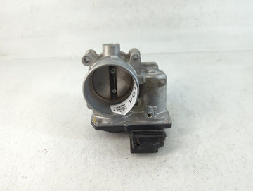 2014-2017 Mazda Cx-5 Throttle Body P/N:PY01 13 640 A 1831 C13306 4020 Fits Fits 2014 2015 2016 2017 2018 OEM Used Auto Parts