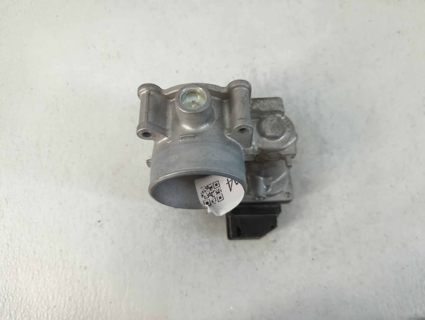 2014-2017 Mazda Cx-5 Throttle Body P/N:PY01 13 640 A 1831 C13306 4020 Fits Fits 2014 2015 2016 2017 2018 OEM Used Auto Parts