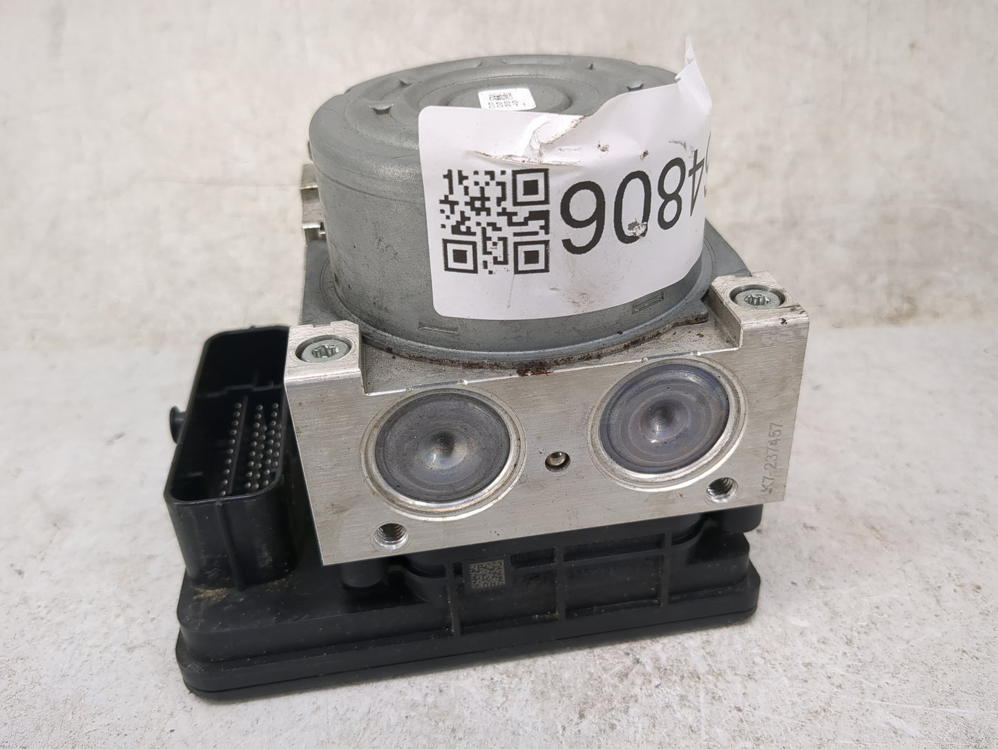 2017 Mazda Mazda3 ABS Pump Control Module Replacement P/N:BACS437A0AESCKF620 0622102-4804.4 Fits Fits 2018 OEM Used Auto Par