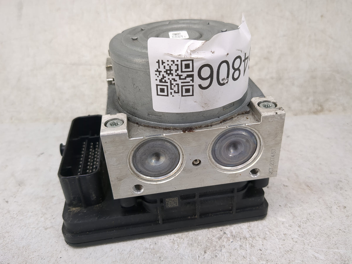 2017 Mazda Mazda3 Anti-Lock Brake ABS Pump Module Actuator OEM P/N:BACS437A0AESCKF620 0622102-4804.4 Fits Fits 2018 OEM Used