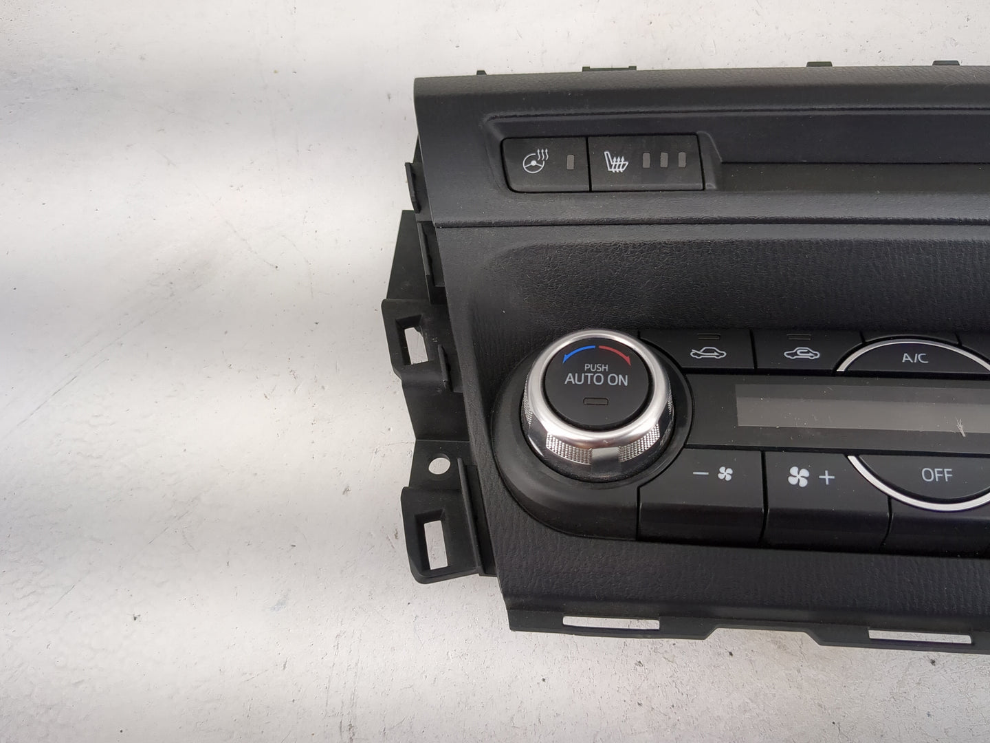 2017 Mazda Mazda3 Climate Control Module Temperature AC/Heater Replacement P/N:BAES 61 190 B VPGALH-18C612-FC Fits Fits 2018