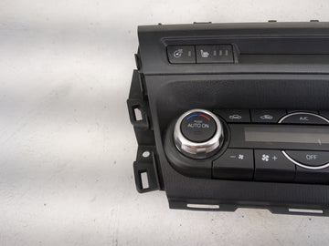 2017 Mazda Mazda3 Climate Control Module Temperature AC/Heater Replacement P/N:BAES 61 190 B VPGALH-18C612-FC Fits Fits 2018 OEM Used Auto Parts