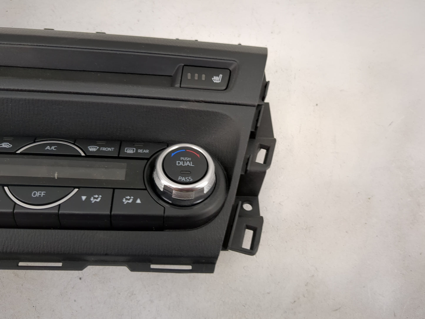 2017 Mazda Mazda3 Climate Control Module Temperature AC/Heater Replacement P/N:BAES 61 190 B VPGALH-18C612-FC Fits Fits 2018