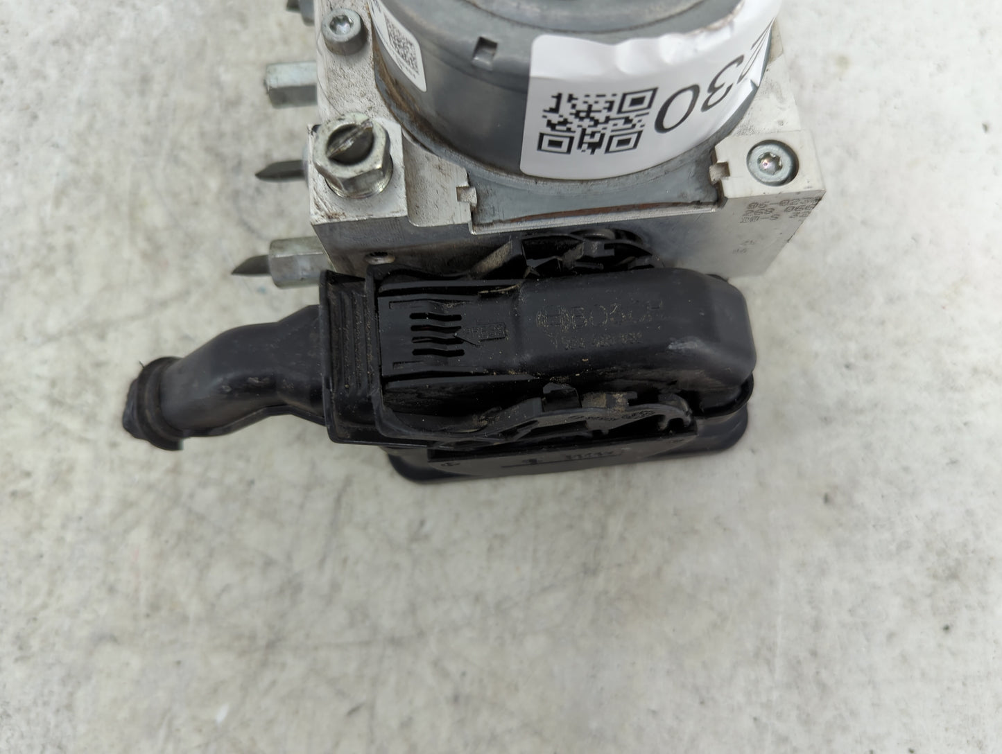 2017 Mazda Mazda3 ABS Pump Control Module Replacement P/N:BACS 437 A0 ESC KF620, 06.2102-4170.4 Fits Fits 2018 OEM Used Auto