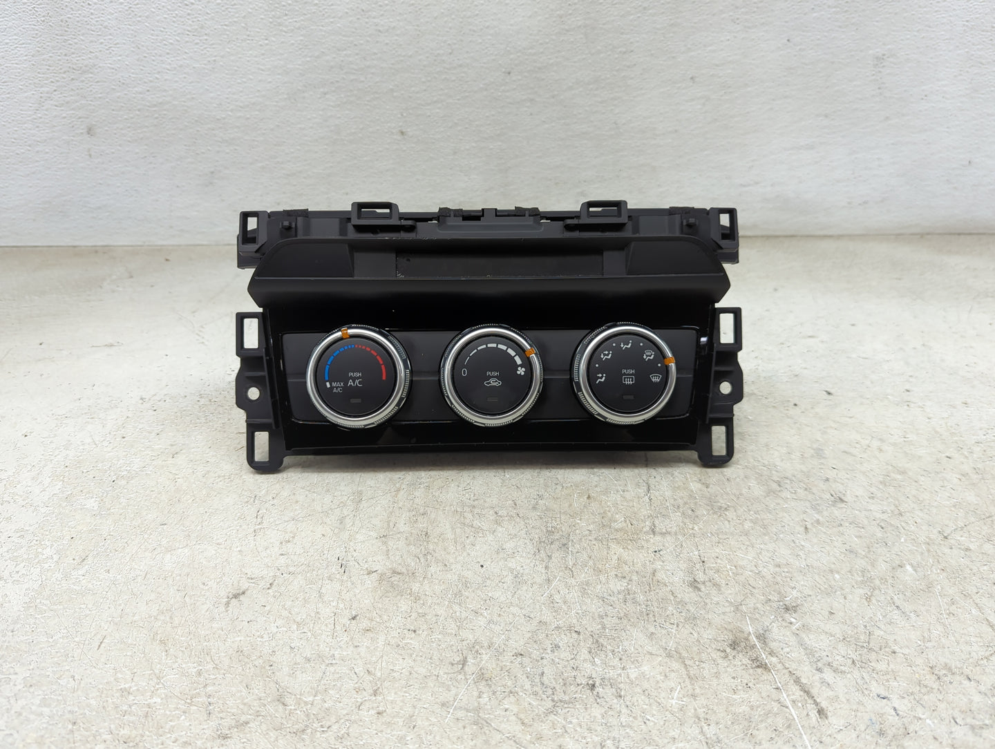 2017 Mazda Mazda6 Climate Control Module Temperature AC/Heater Replacement P/N:GRT6 6K16 Fits OEM Used Auto Parts - Oemuseda