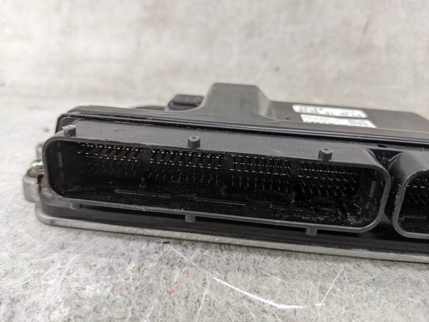 2017 Mazda Mazda6 PCM Engine Control Computer ECU ECM PCU OEM P/N:PY9W18881A PYJN188K2B, 2798002791 Fits Fits 2016 2018 OEM 