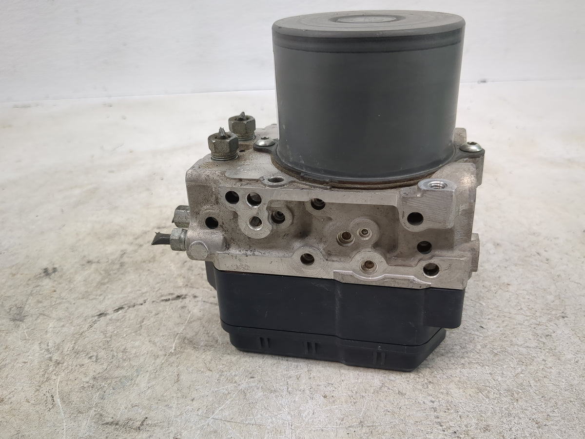 2017 Mazda Mazda6 Anti-Lock Brake ABS Pump Module Actuator OEM P/N:GMK-437A0 133000-9480, K0086 Fits OEM Used Auto Parts - O