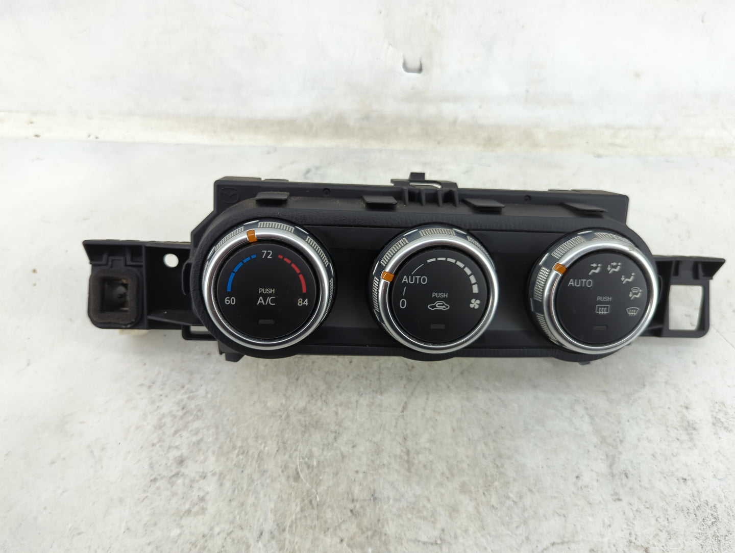 2017 Mazda Mx-5 Miata Climate Control Module Temperature AC/Heater Replacement P/N:NA8W 61 190C 6F03 Fits OEM Used Auto Part