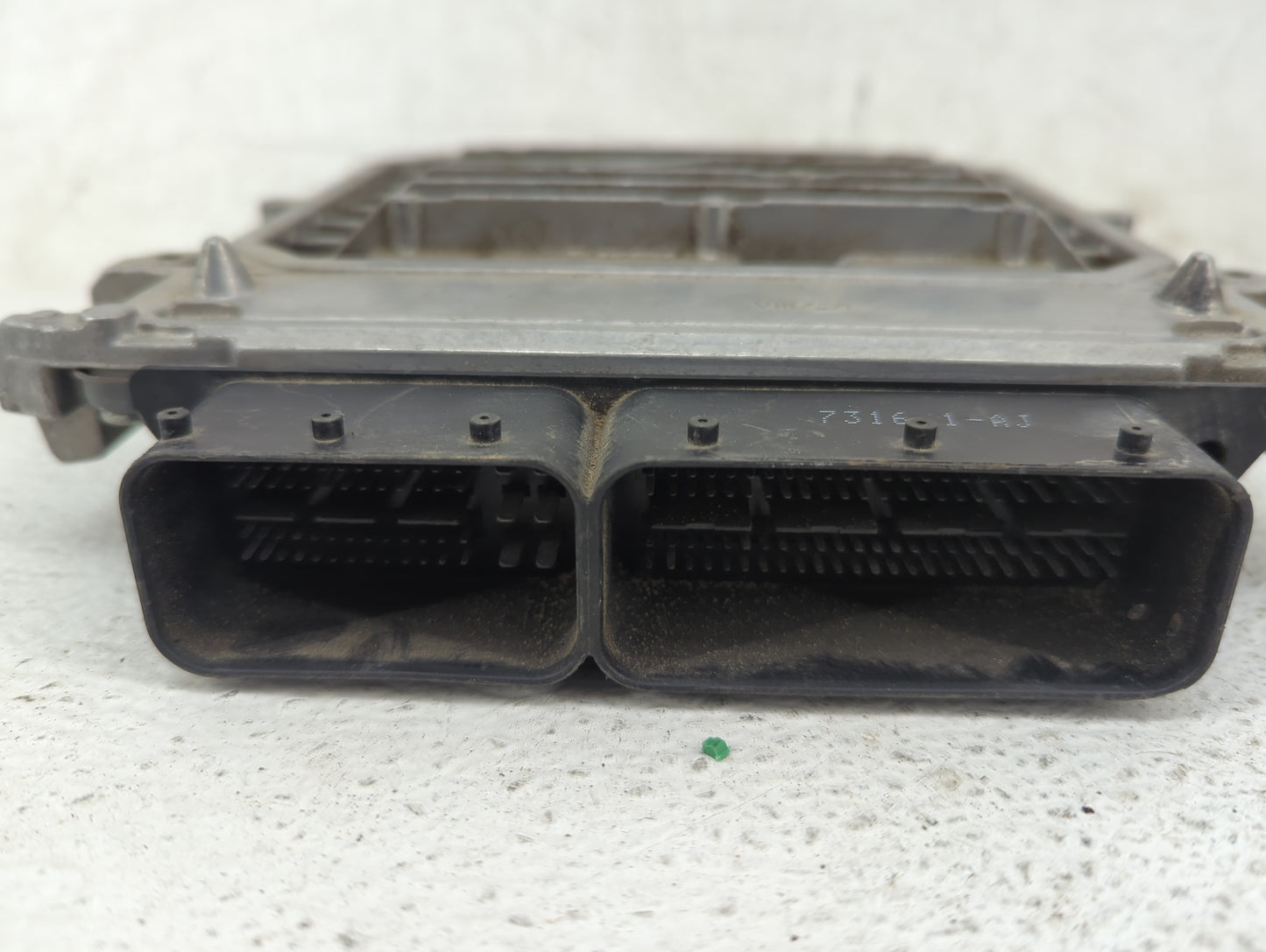 2017 Mercedes-Benz C-Class PCM Engine Control Computer ECU ECM PCU OEM P/N:A 274 900 16 00 A 274 901 16 00 Fits OEM Used Aut