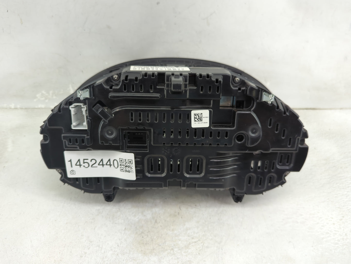 2017 Mercedes-Benz C-Class Instrument Cluster Speedometer Gauges P/N:A2059009029 A2C12718600 Miles:108K Fits Fits 2016 OEM U