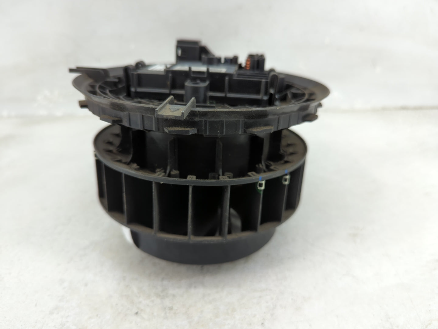 2017 Mercedes-Benz C-Class Heater AC Blower Motor P/N:0130309001 F011500093 Fits Fits 2015 2016 2018 2019 2020 2021 2022 OEM