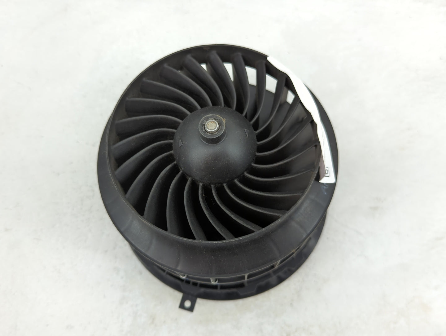 2017 Mercedes-Benz C-Class Heater AC Blower Motor P/N:0130309001 F011500093 Fits Fits 2015 2016 2018 2019 2020 2021 2022 OEM