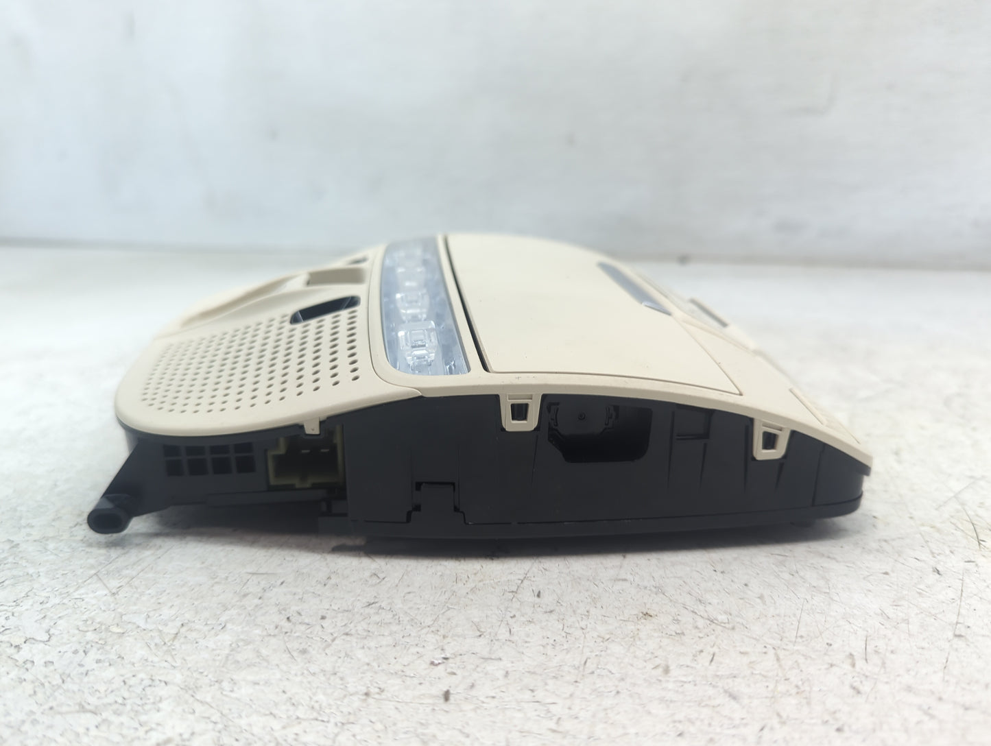 2017 Mercedes-benz C-class Overhead Roof Console Tan - Oemusedautoparts1.com