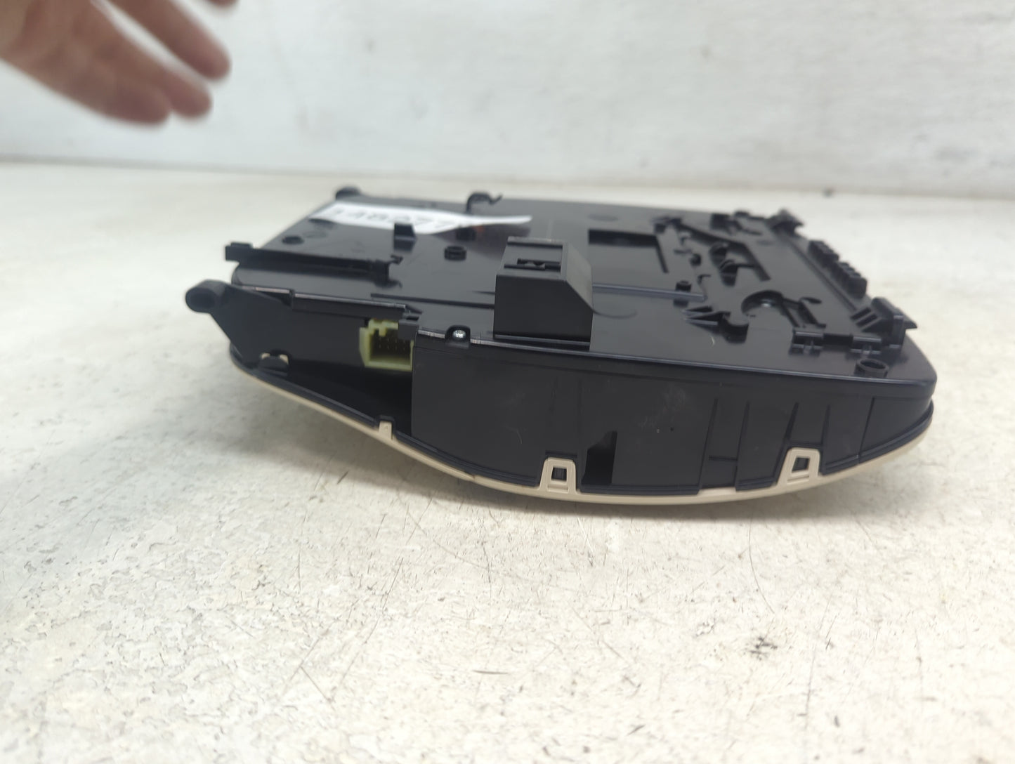 2017 Mercedes-benz C-class Overhead Roof Console Tan - Oemusedautoparts1.com