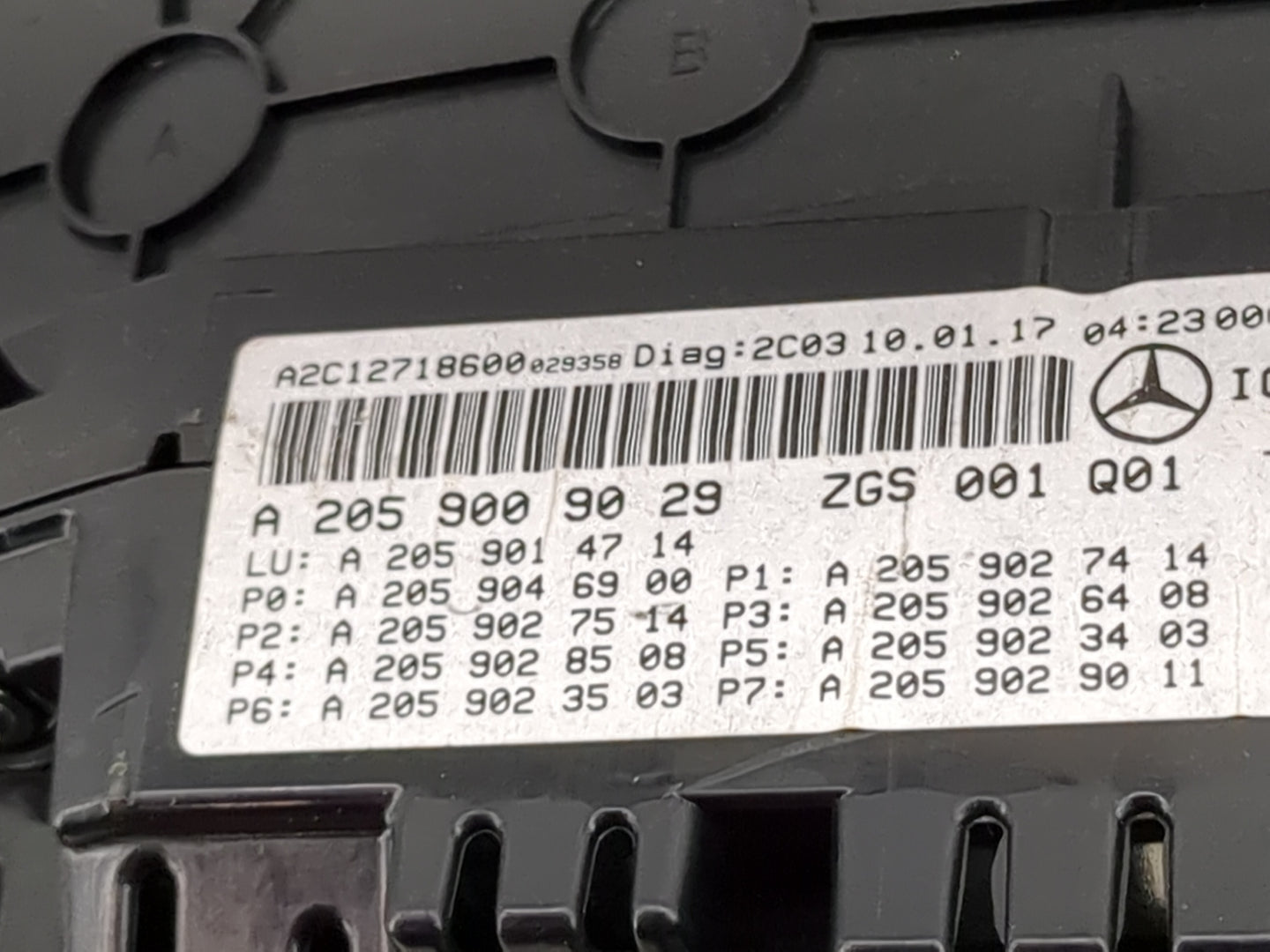 2017 Mercedes-Benz C-Class Instrument Cluster Speedometer Gauges P/N:A2059009029 A2C12718600 Miles: Fits Fits 2016 OEM Used 