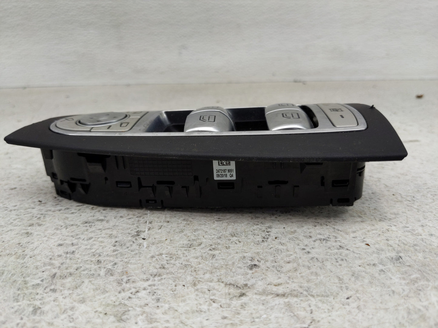 2015-2017 Mercedes-Benz C300 Master Power Window Switch Replacement Driver Side Left P/N:2059056811 Fits Fits 2015 2016 2017
