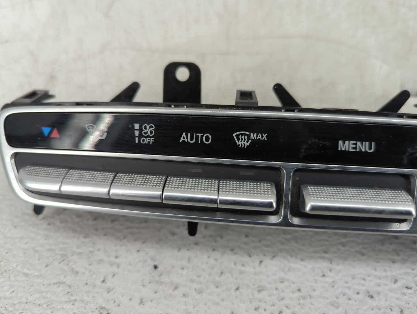 2015-2019 Mercedes-Benz C300 Climate Control Module Temperature AC/Heater Replacement P/N:A 205 905 88 13 Fits OEM Used Auto
