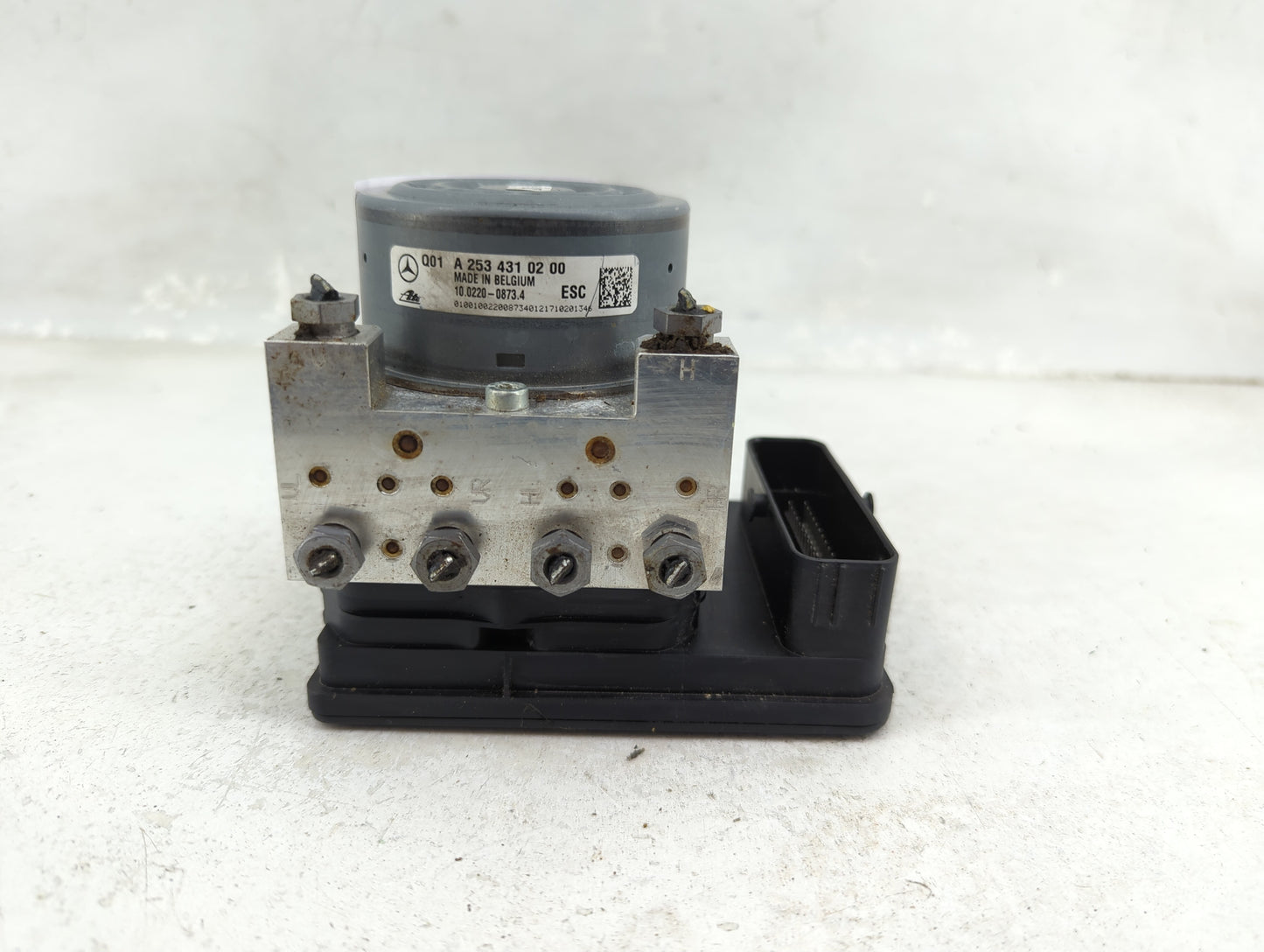 2017-2018 Mercedes-Benz C300 ABS Pump Control Module Replacement P/N:A 253 431 02 00 Fits Fits 2017 2018 2019 OEM Used Auto 