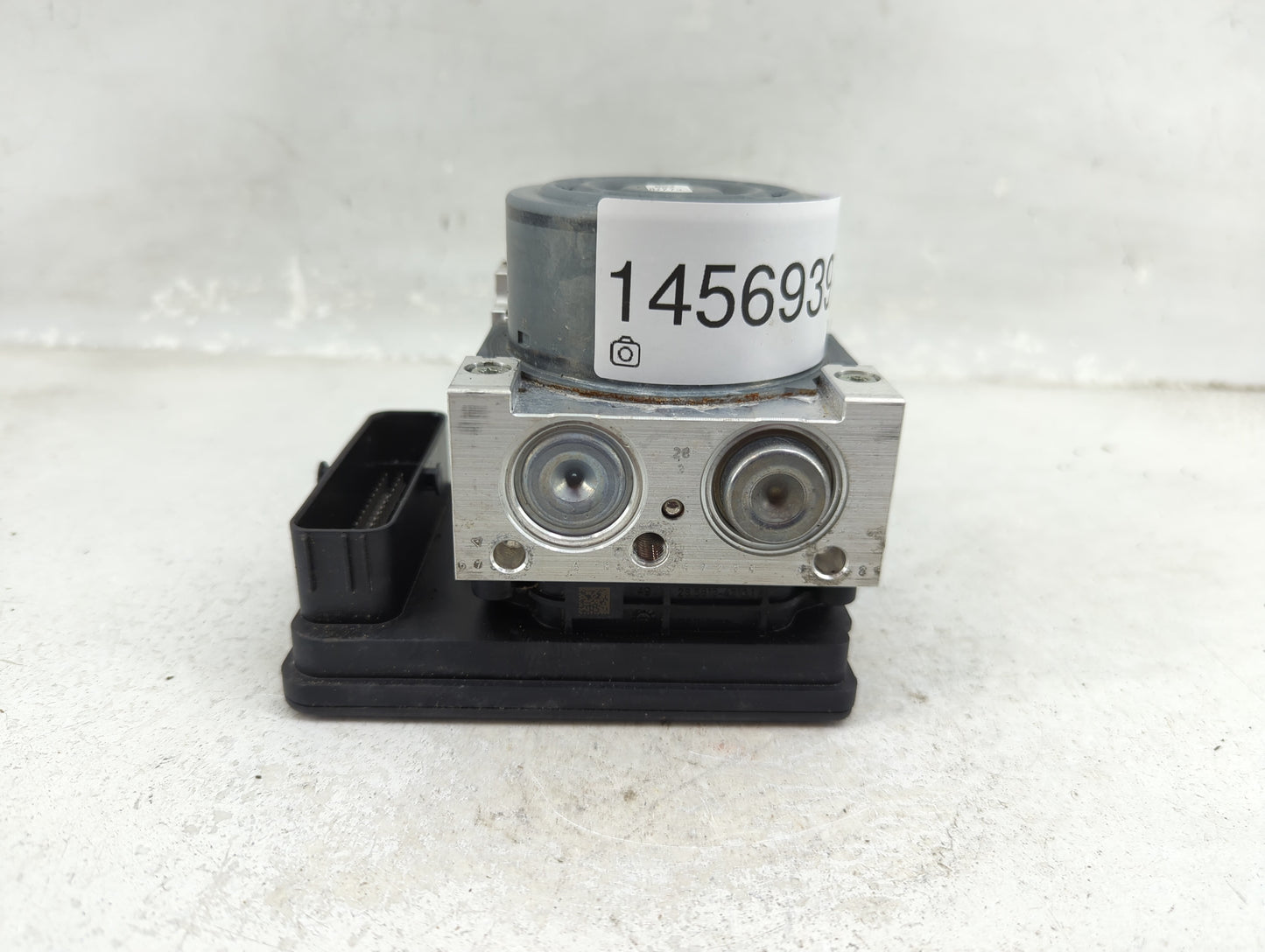 2017-2018 Mercedes-Benz C300 ABS Pump Control Module Replacement P/N:A 253 431 02 00 Fits Fits 2017 2018 2019 OEM Used Auto 