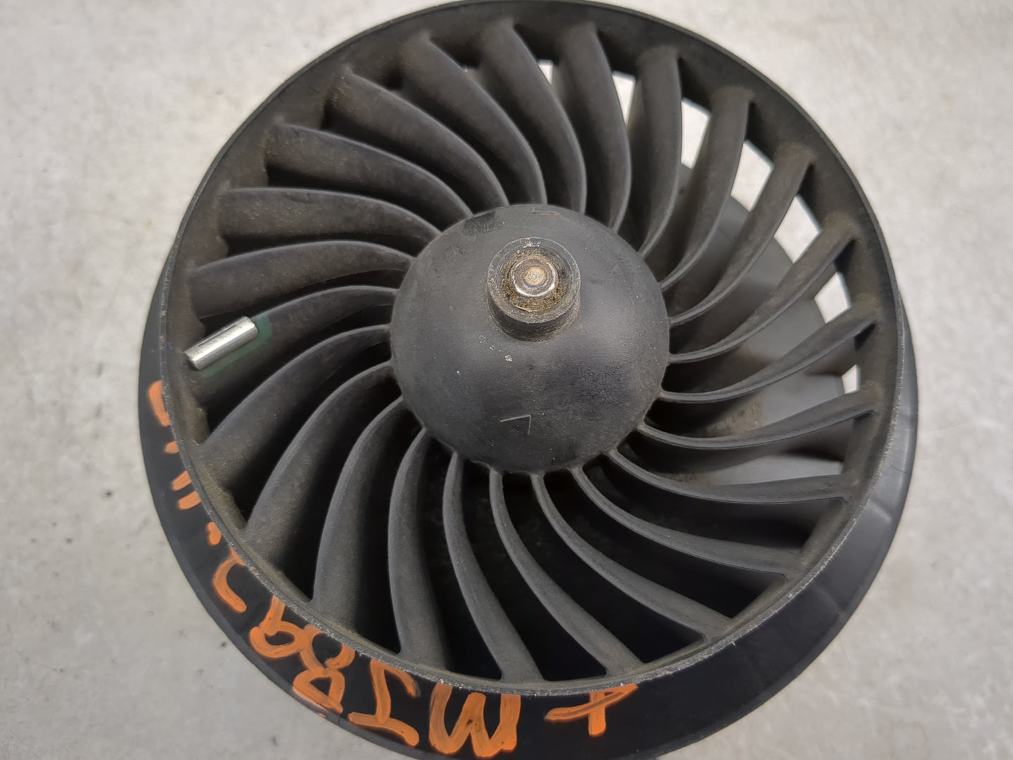 2015-2021 Mercedes-Benz C300 Heater AC Blower Motor P/N:F011500093 0130309001 Fits Fits 2015 2016 2017 2018 2019 2020 2021 2