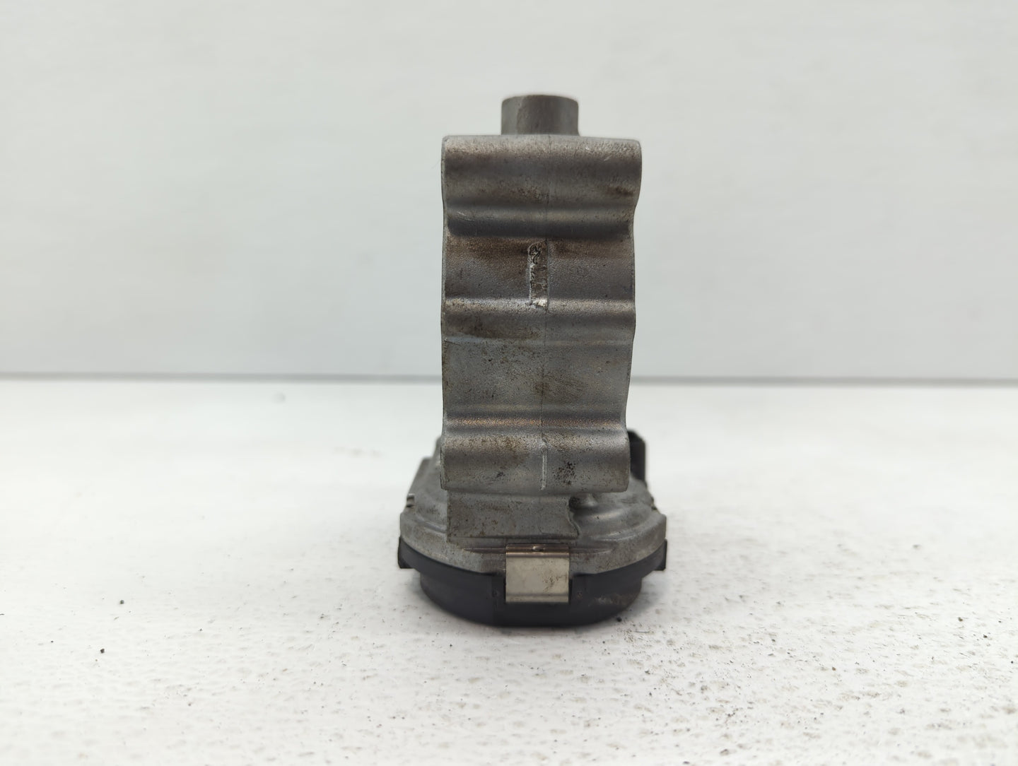 2015-2018 Mercedes-Benz C300 Throttle Body P/N:A 270 141 00 25 2701410025 Fits Fits 2013 2014 2015 2016 2017 2018 2019 2020 