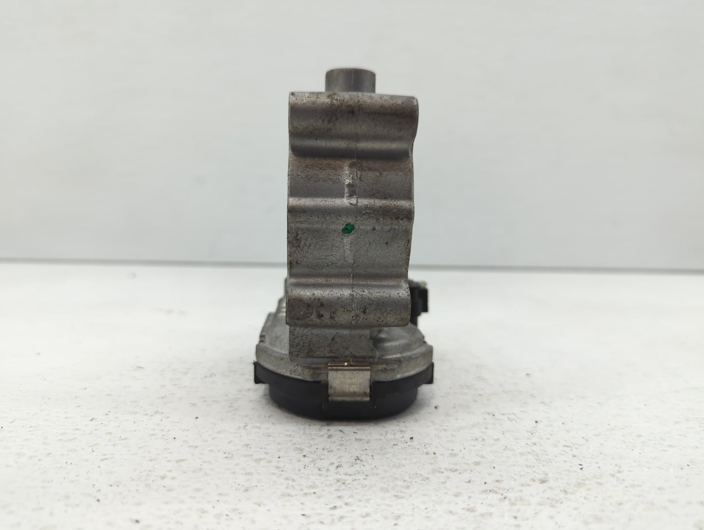 2015-2018 Mercedes-Benz C300 Throttle Body P/N:A 270 141 00 25 2701410025 Fits Fits 2013 2014 2015 2016 2017 2018 2019 2020 