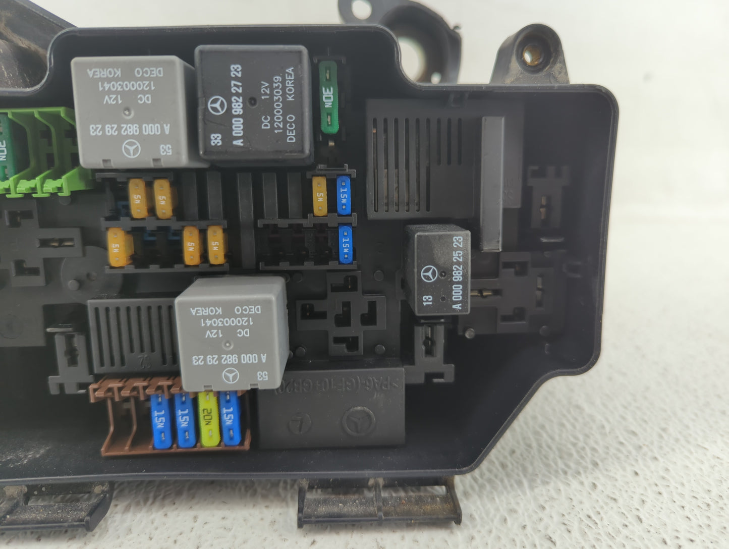 2015-2017 Mercedes-Benz C300 Fusebox Fuse Box Panel Relay Module P/N:A 205 540 23 28 A 205 540 00 82 Fits Fits 2015 2016 201