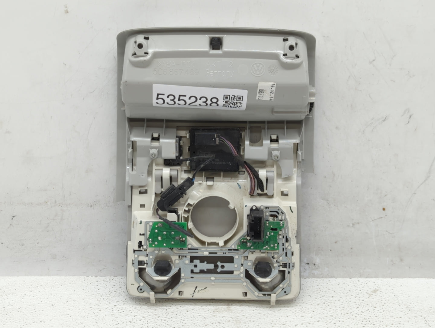 2017 Mercedes-benz C300 Overhead Roof Console - Oemusedautoparts1.com