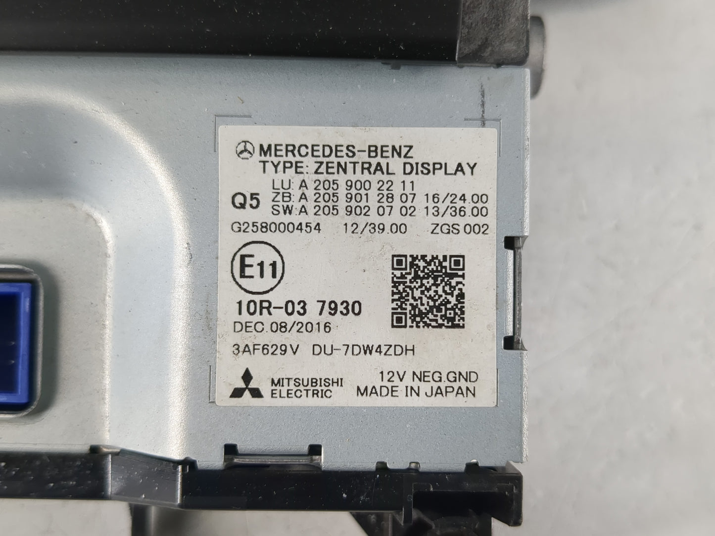 Mercedes-benz C350 Information Display Screen - Oemusedautoparts1.com