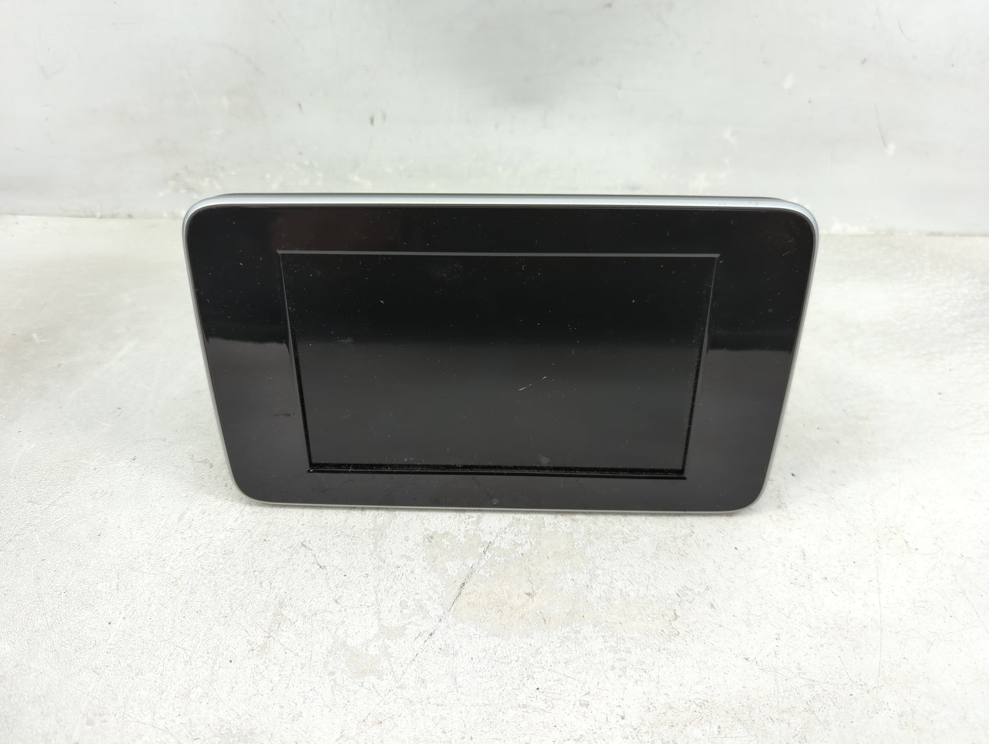 Mercedes-benz C350 Information Display Screen - Oemusedautoparts1.com