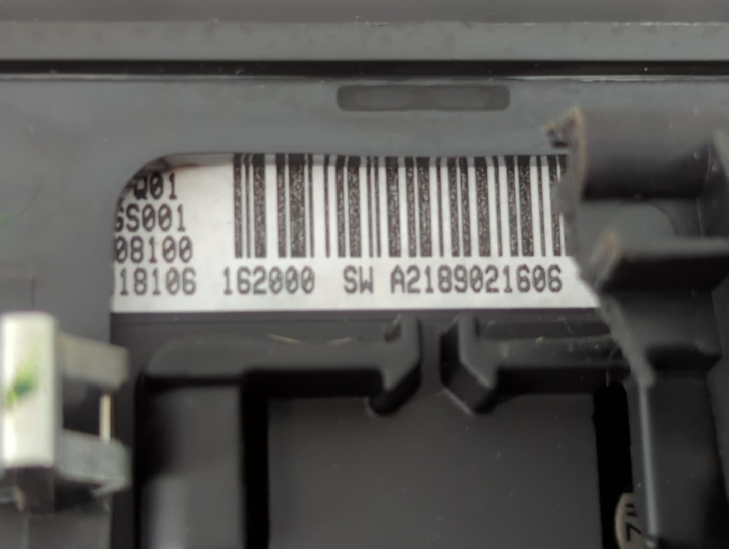 2017-2019 Mercedes-benz Cla250 Information Display Screen - Oemusedautoparts1.com