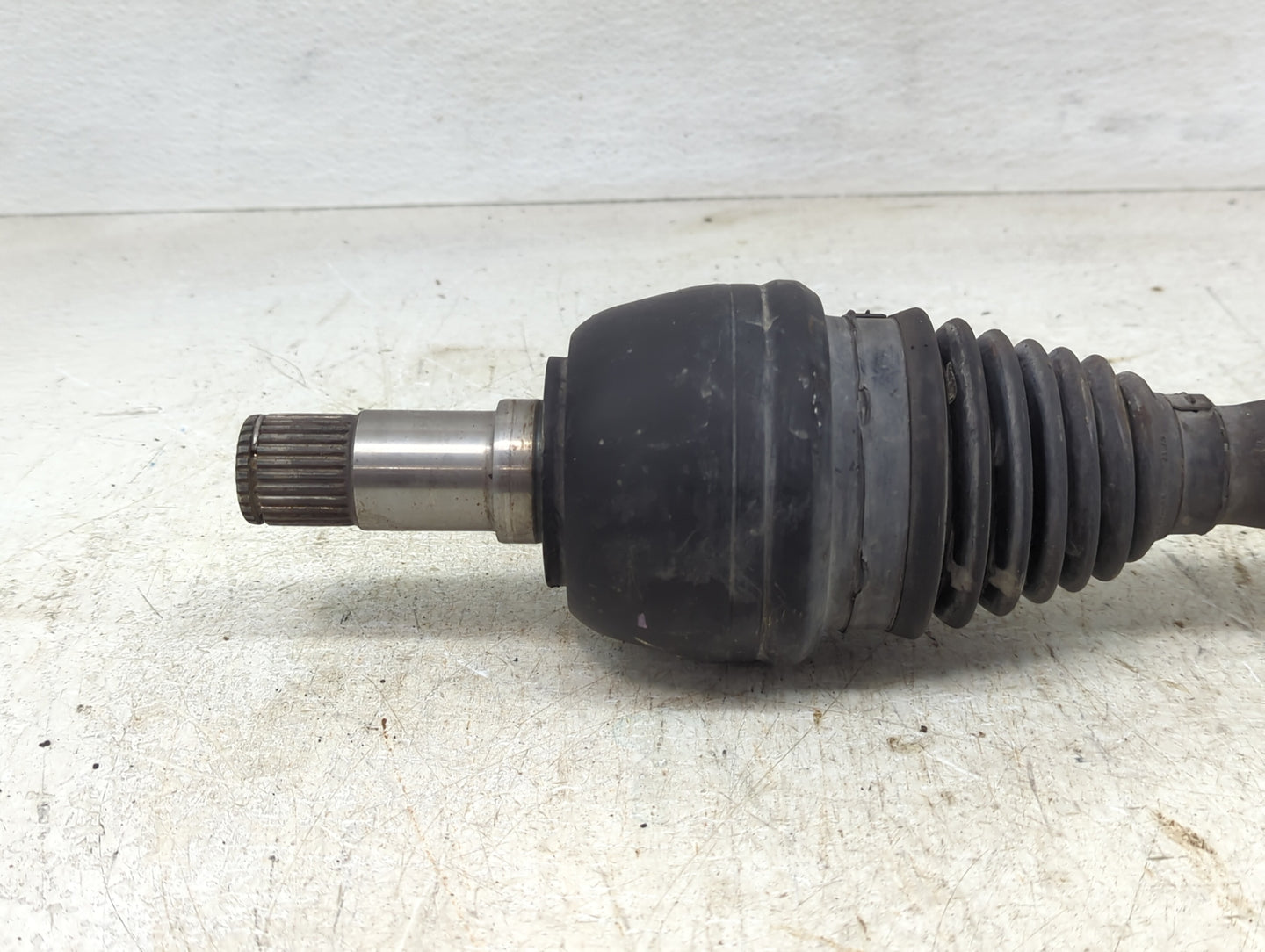 2014-2019 Mercedes-benz Cla250 Axle Shaft Front Driver Cv C/v - Oemusedautoparts1.com