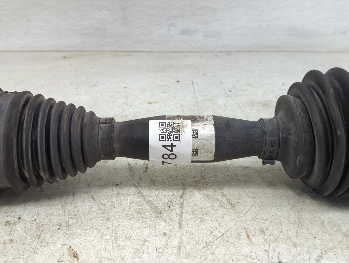 2014-2019 Mercedes-benz Cla250 Axle Shaft Front Driver Cv C/v - Oemusedautoparts1.com