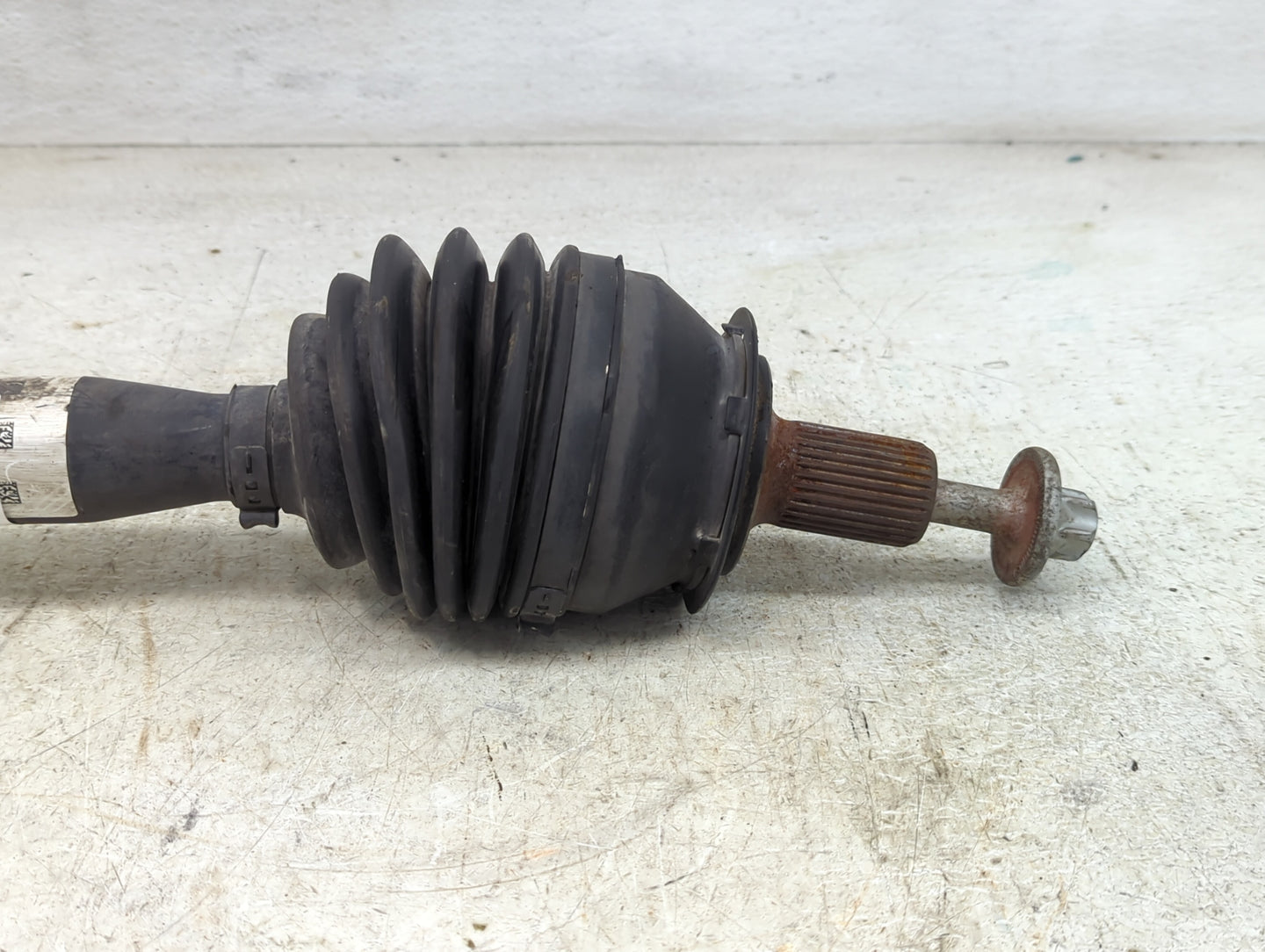 2014-2019 Mercedes-benz Cla250 Axle Shaft Front Driver Cv C/v - Oemusedautoparts1.com
