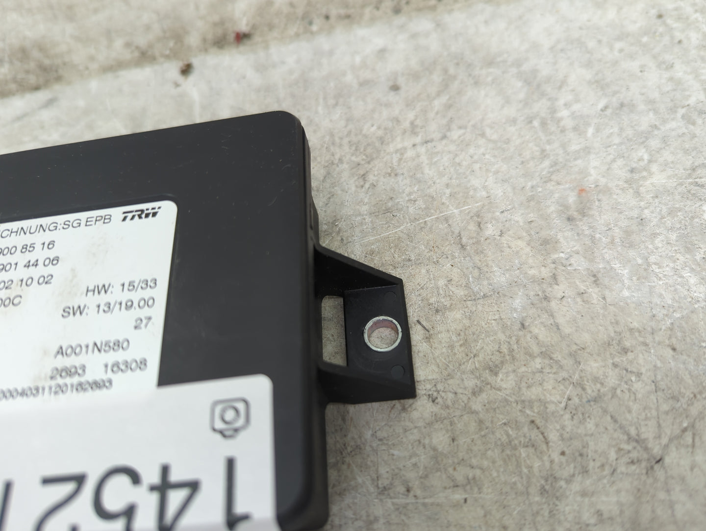 2016-2017 Mercedes-benz Cla250 Parking Brake Control Module - Oemusedautoparts1.com