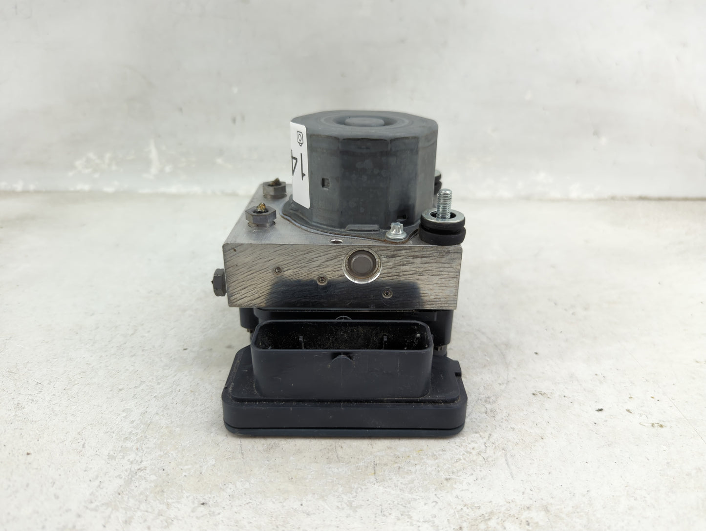 2016-2017 Mercedes-Benz Cla250 ABS Pump Control Module Replacement P/N:A000 431 15 00 Fits Fits 2015 2016 2017 OEM Used Auto
