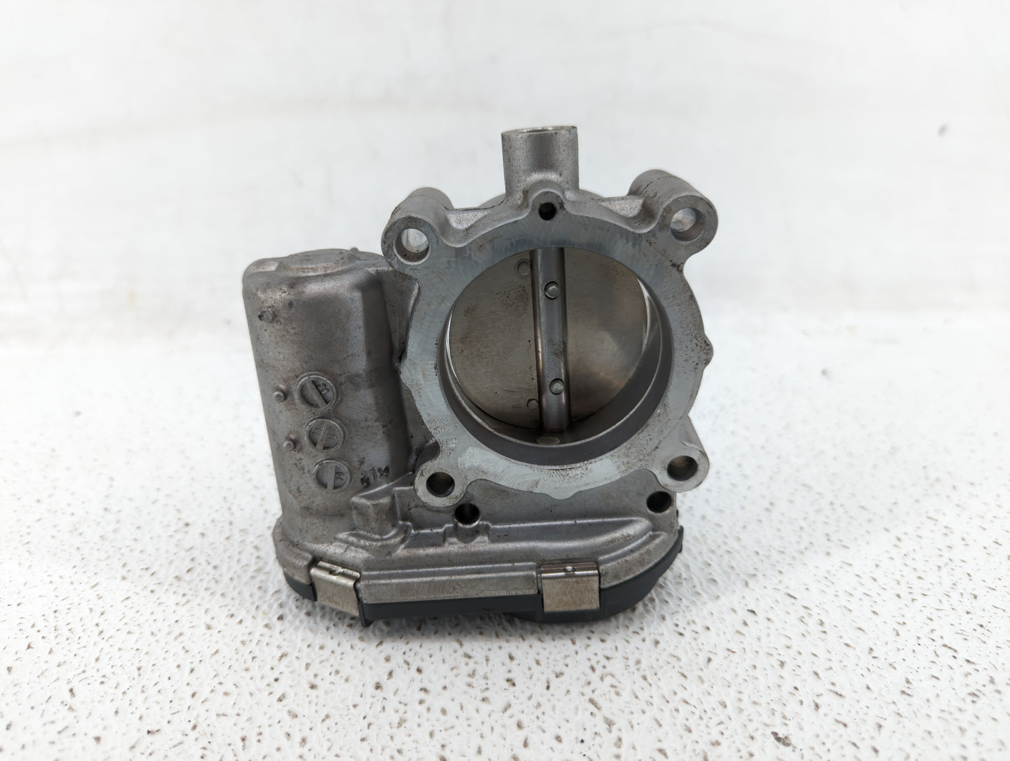 2014-2019 Mercedes-Benz Cla250 Throttle Body P/N:A 270 141 00 25 2701410025 Fits Fits 2013 2014 2015 2016 2017 2018 2019 202