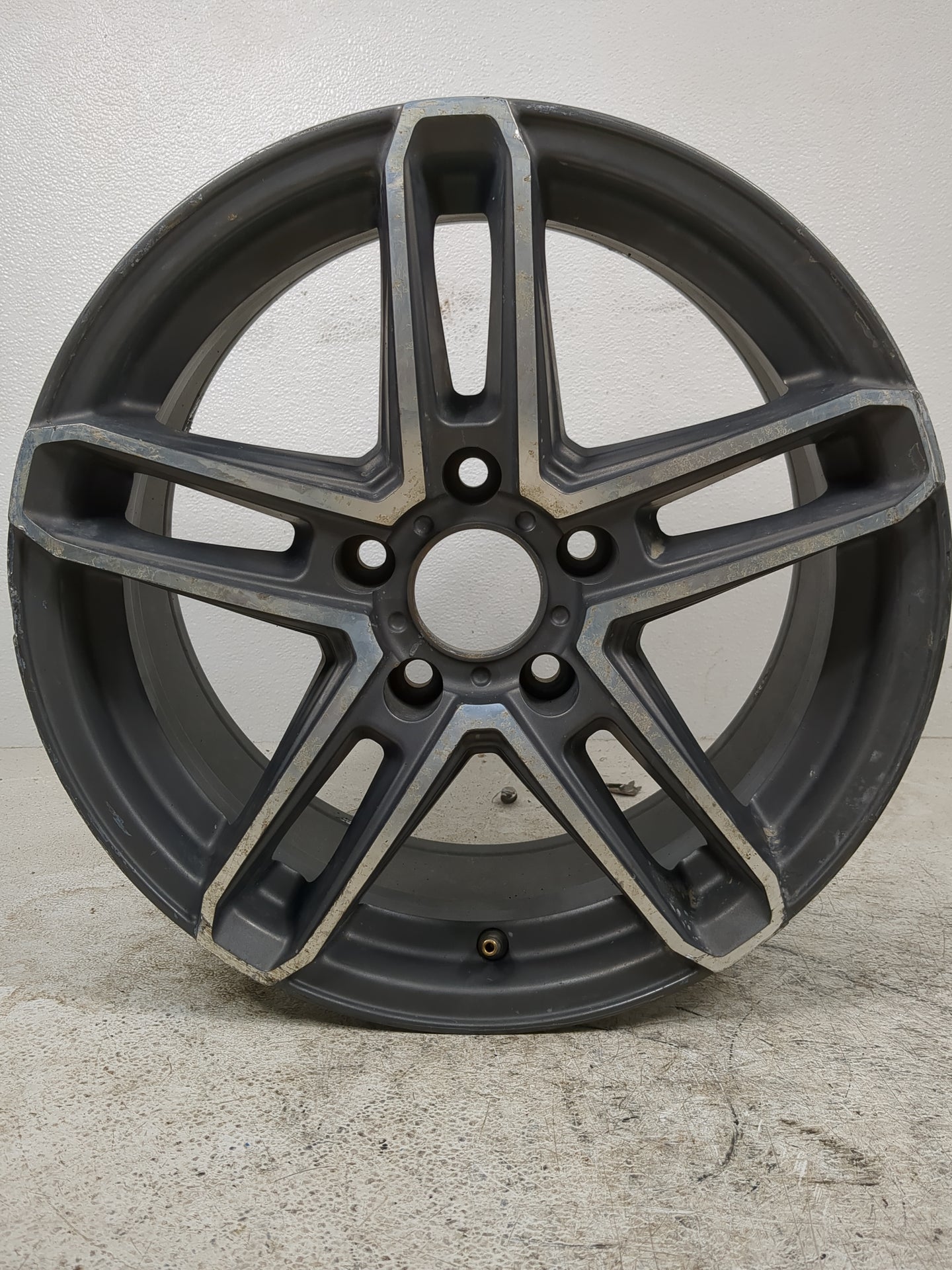 2017 Mercedes-benz E350 Oem Wheel Rim Gray - Oemusedautoparts1.com