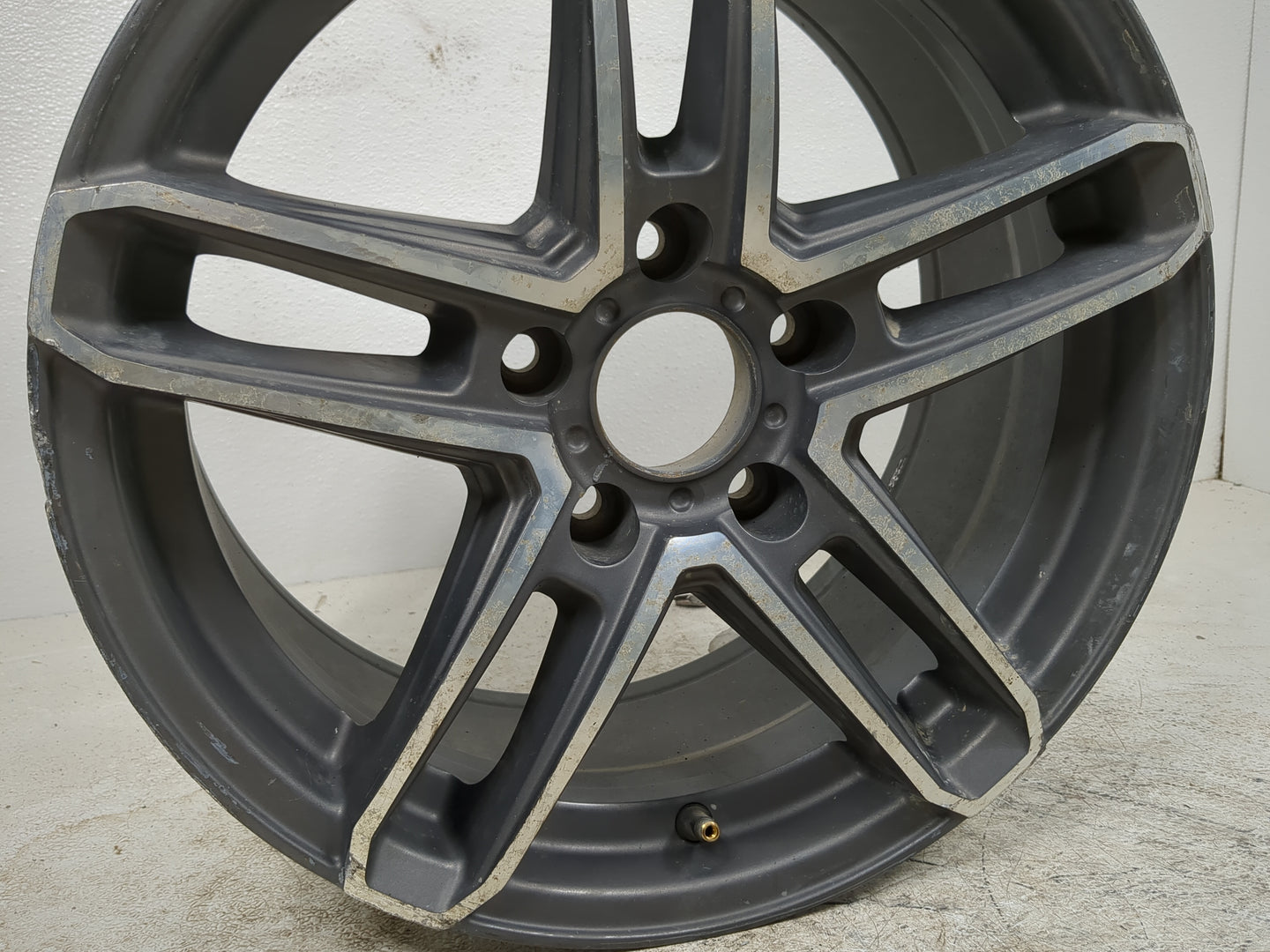 2017 Mercedes-benz E350 Oem Wheel Rim Gray - Oemusedautoparts1.com