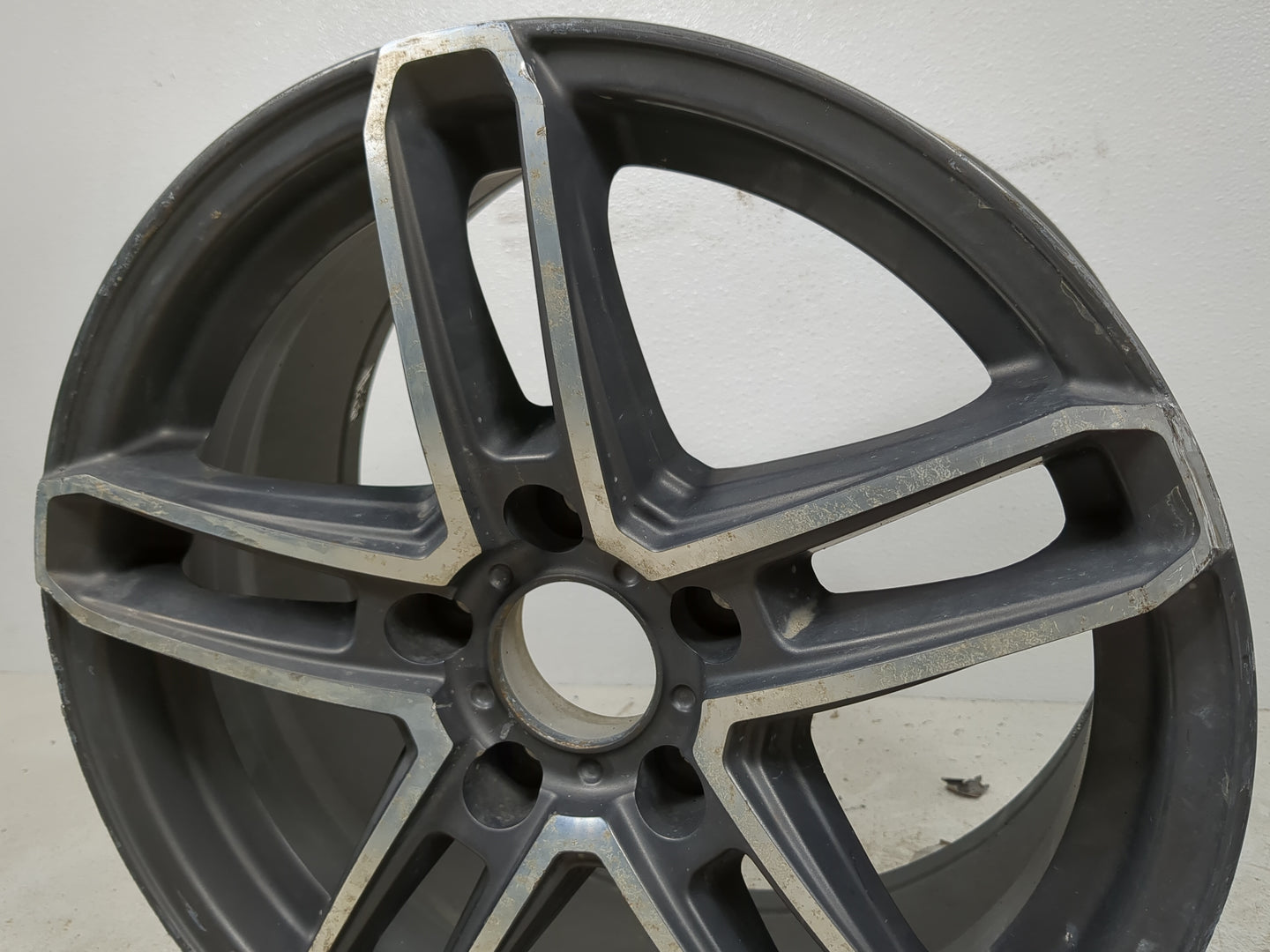 2017 Mercedes-benz E350 Oem Wheel Rim Gray - Oemusedautoparts1.com