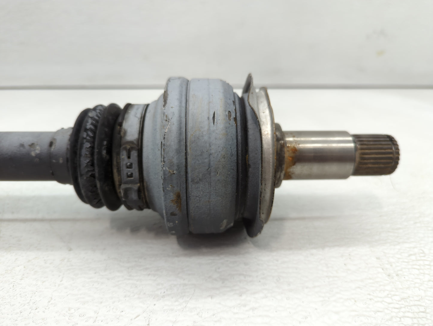 2010-2014 Mercedes-benz E350 Axle Shaft Rear Passenger Cv C/v - Oemusedautoparts1.com