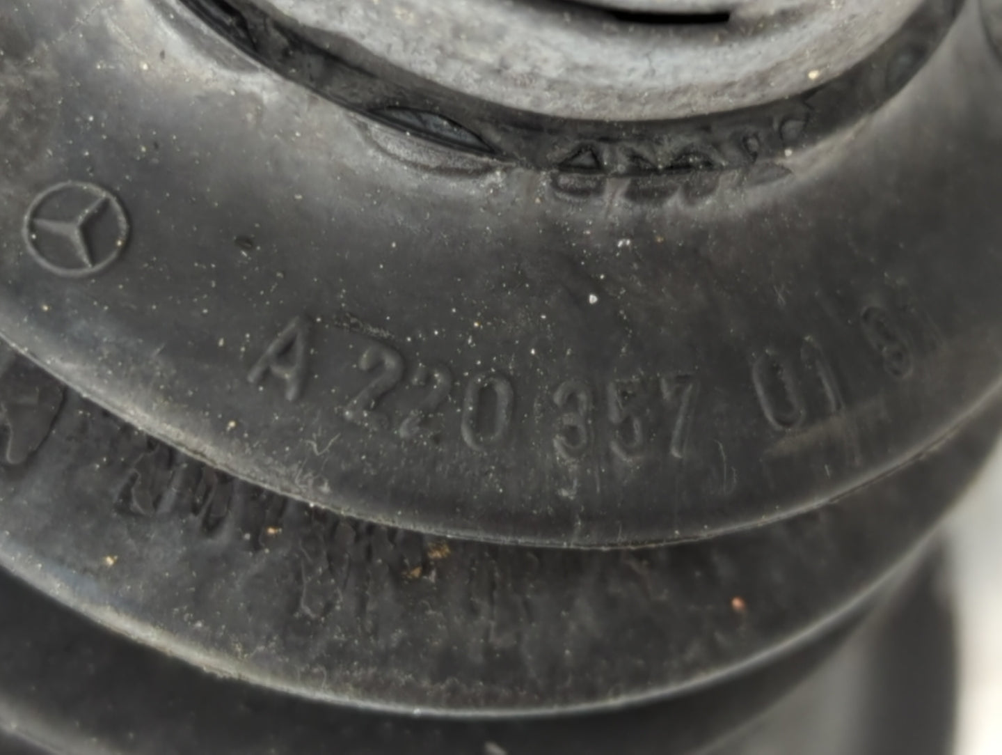 2010-2014 Mercedes-benz E350 Axle Shaft Rear Passenger Cv C/v - Oemusedautoparts1.com