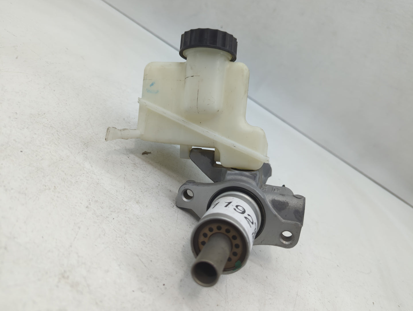 2017-2017 Mercedes-benz E400 Brake Master Cylinder - Oemusedautoparts1.com
